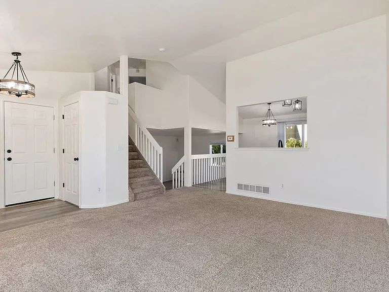 1468 Cedarwood Dr — Photo 9