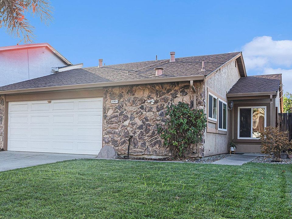 1st image of 2365 Sequoia Dr