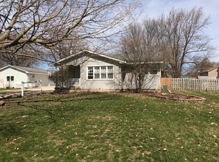 504 1st St, Mendota, IL 61342