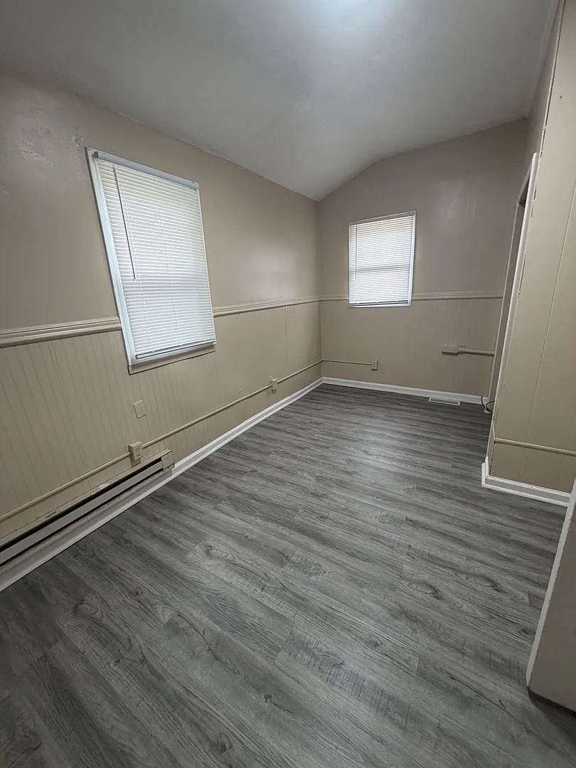 519 S Liberty St Apt 6 — Photo 3