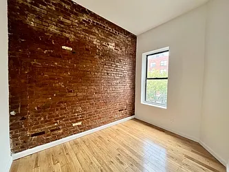 Rented by Best Apartments North Inc