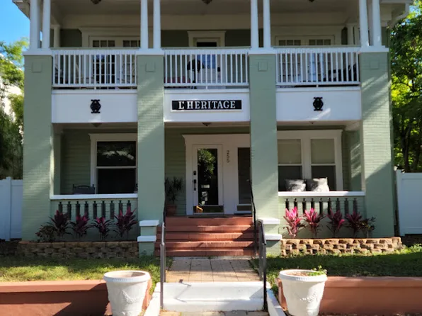 255 6th Ave NE APT 5, Saint Petersburg, FL 33701