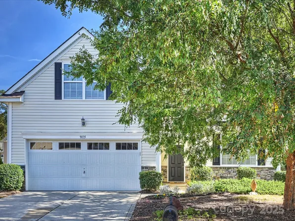 9035 Paddle Oak Rd, Charlotte, NC 28227
