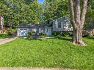 15337 Edgehill Dr, Dumfries, VA 22025