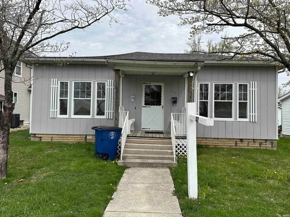 817 W Brook St, Mitchell, IN 47446