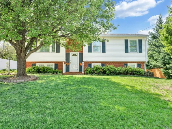 102 Deep Dell Rd, Salem, VA 24153