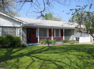 410 E Woods Ln, Claremore, OK 74017
