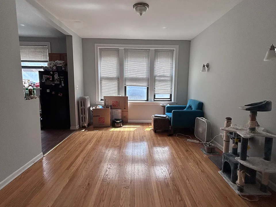 5523 S Everett Ave #23-2W