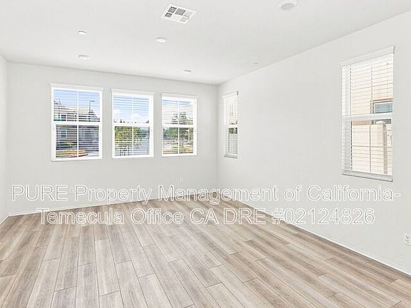4th image of 28235 Ashtree St