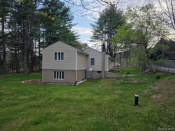 4th image of 14 Andrew Paye Road