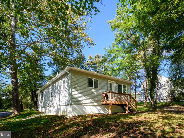 7187 Ohio Ave, Hanover, MD 21076