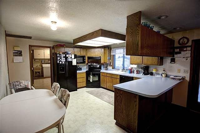 2nd image of 7205 Road 42