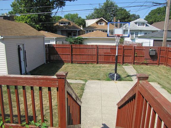 4th image of 7628 S Crandon Ave
