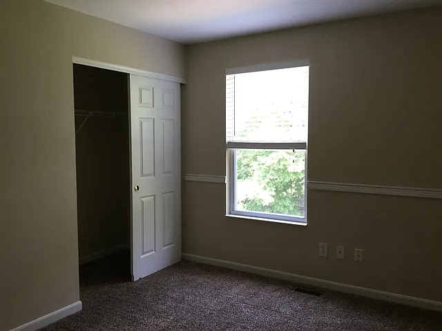 947 Evergreen Park Ln — Photo 17