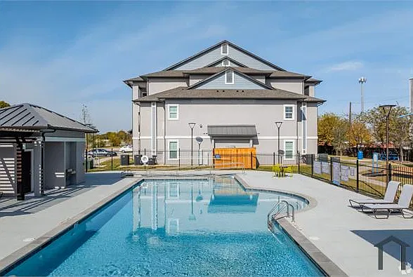 2611 NE Loop 410 #2205