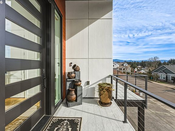 4th image of 1345 N R St