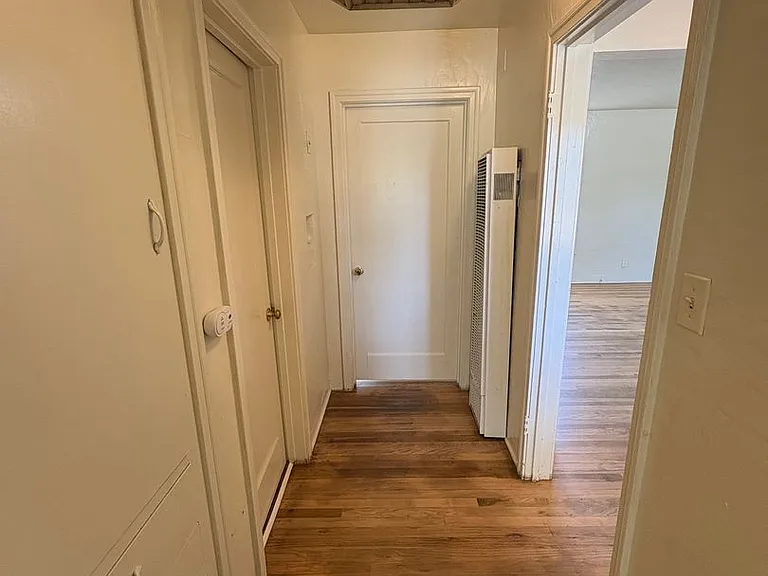 1216 N Conyer St — Photo 13