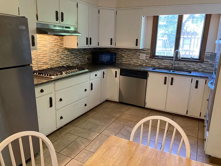 116 Murray St #1 — Photo 4