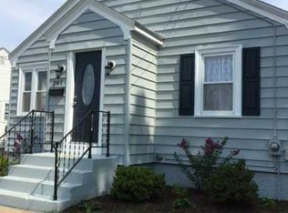 261 Grosvenor Ave, North Providence, RI 02904