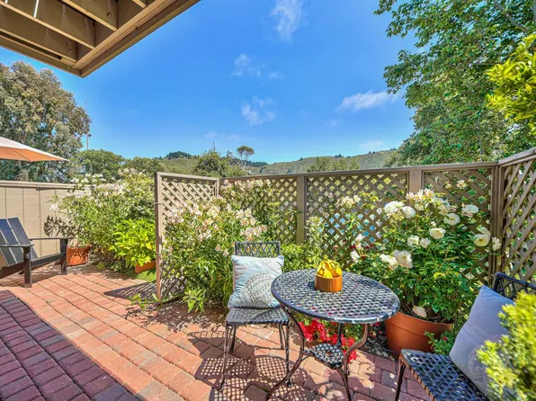 3850 Rio Rd APT 50, Carmel, CA 93923