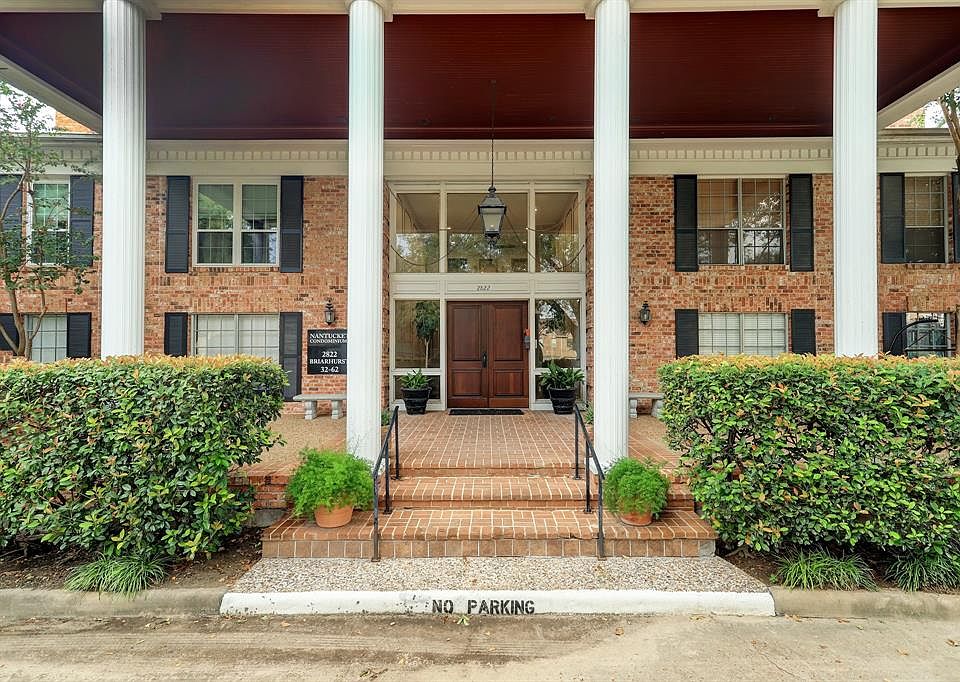 1st image of 2822 Briarhurst Dr APT 51