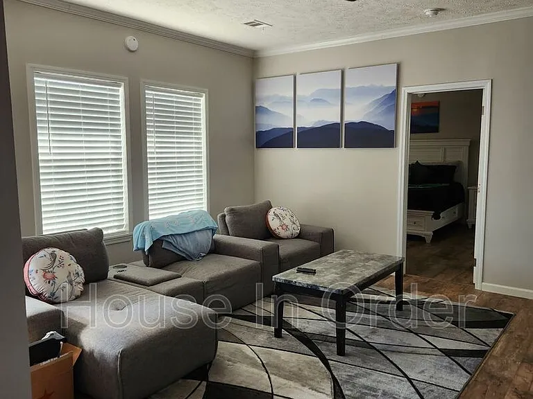 21 Bis Bailey Way — Photo 3