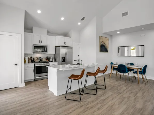 (undisclosed Address), Austin, TX 78723