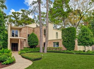 7 Stonegate Dr, Houston, TX 77024