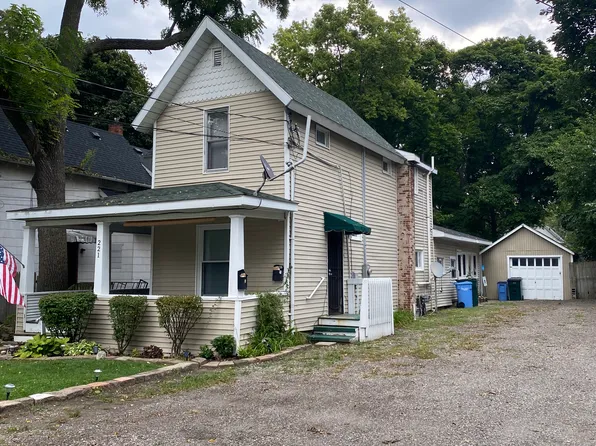 221 S Bingham St #B, Lansing, MI 48912