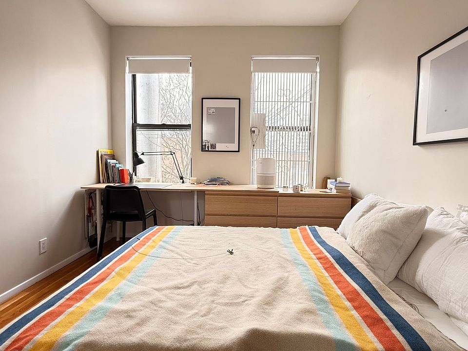 1st image of 139 2nd Ave APT 21