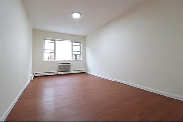 Rented by New York Realty Minimax Inc