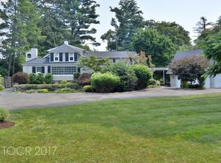25 Airmont Ave, Mahwah, NJ 07430