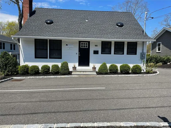 165 E Main Street, Huntington, NY 11743