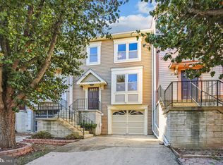 2942 Schoolhouse Cir, Silver Spring, MD 20902