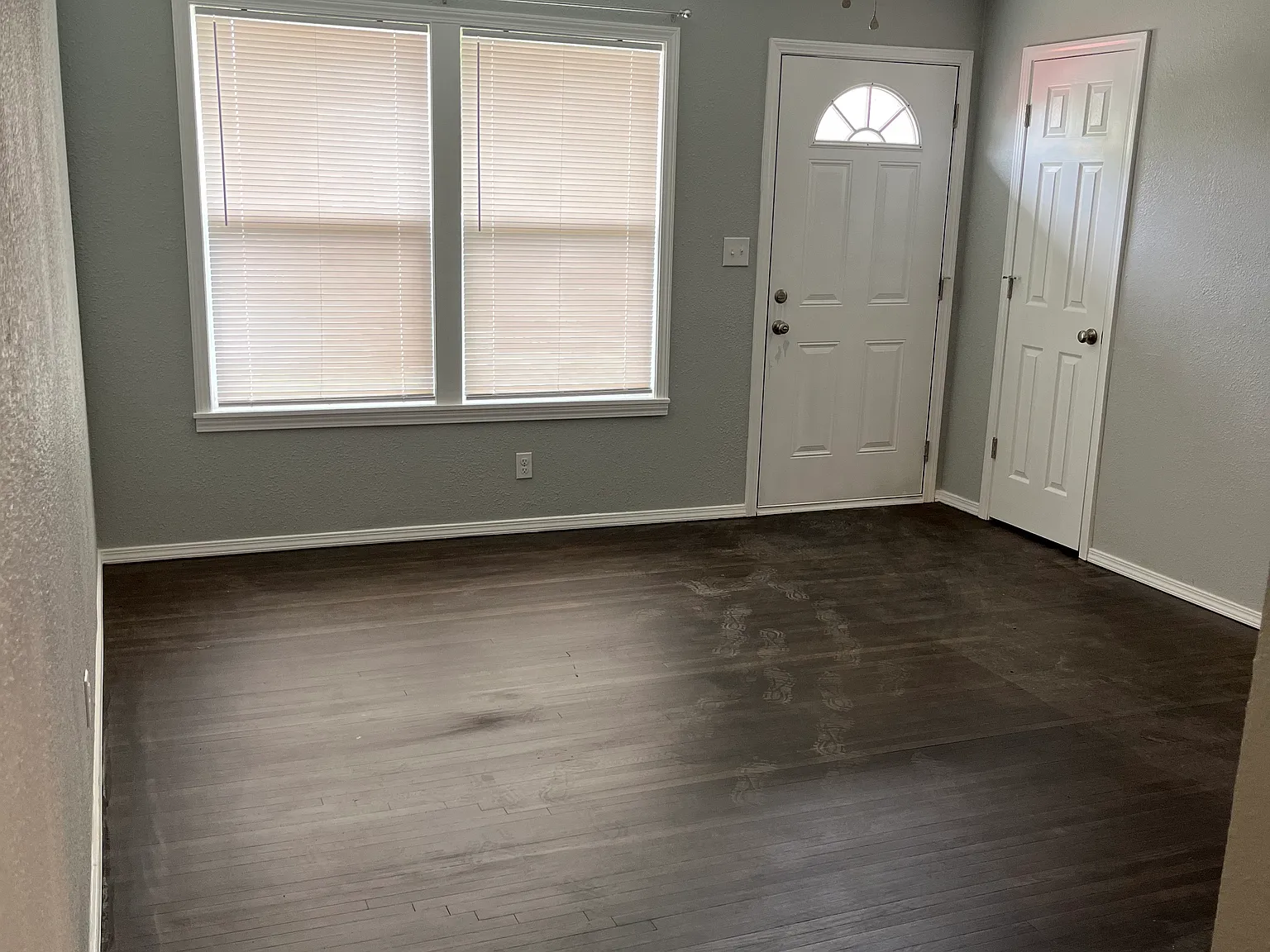2420 N Winston Ave — Photo 3