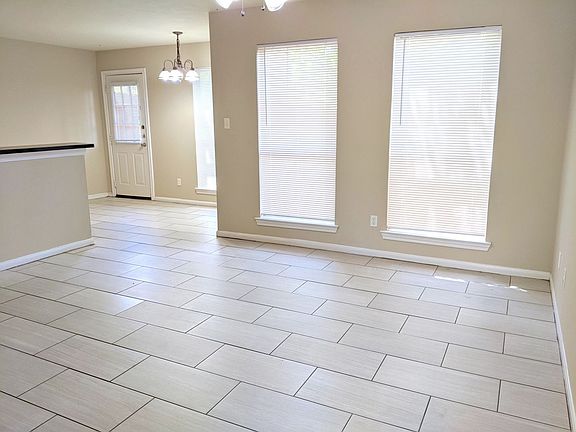 5th image of 1212 Oney Hervey Dr