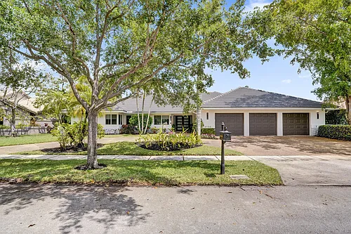 4130 Georges Way Photo 1