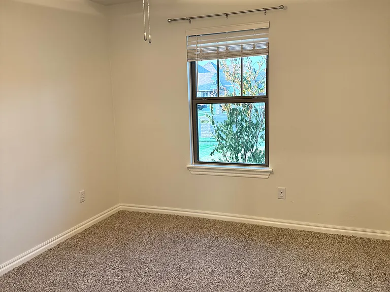 16125 Vermillion Dr — Photo 25