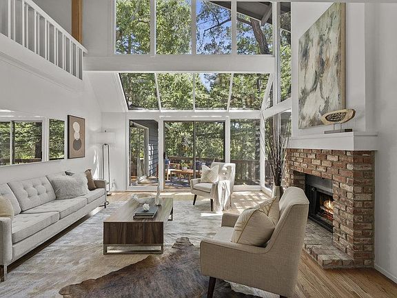 2nd image of 488 Yerba Buena Ave