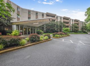 7505 Democracy Blvd APT A430, Bethesda, MD 20817