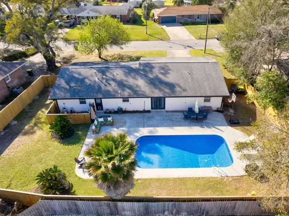 127 Berger Pl NE, Fort Walton Beach, FL 32548