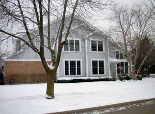 1127 Tennyson Ln, Naperville, IL 60540