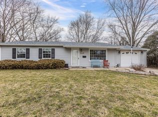 2102 Lantern Hill Dr, Urbana, IL