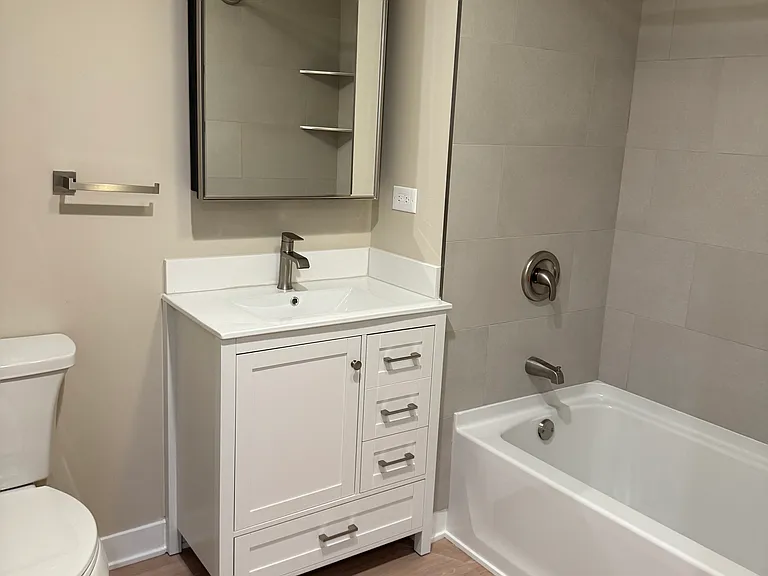 3921 N Saint Louis Ave #BASEMENT — Photo 13