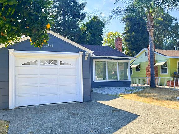 3rd image of 22561 Hennings Ct
