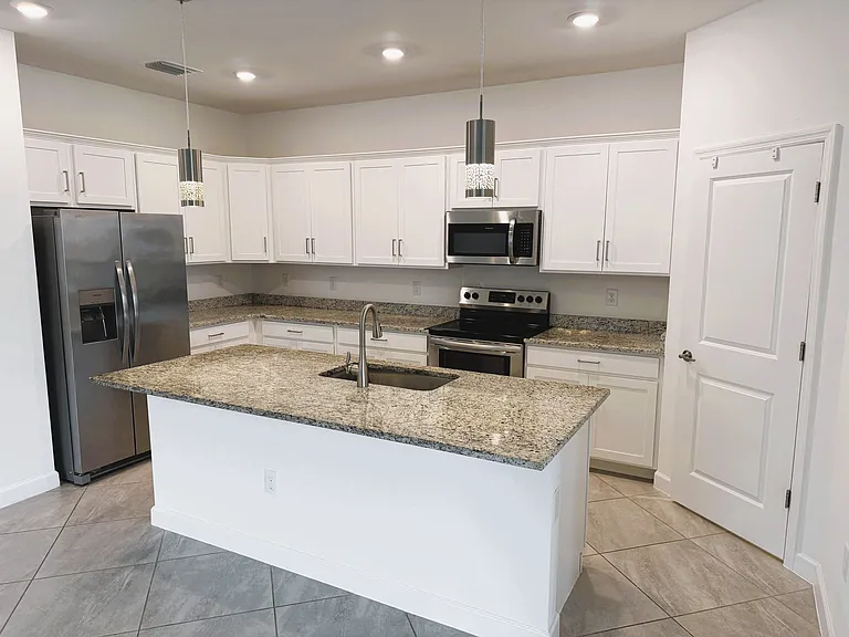 13856 Pine Lodge Ln — Photo 10