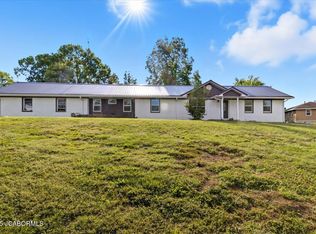 501 Hillvale Ave, Richland, MO 65556
