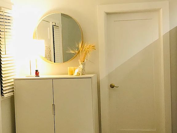 4th image of 1355 W 23rd St #1