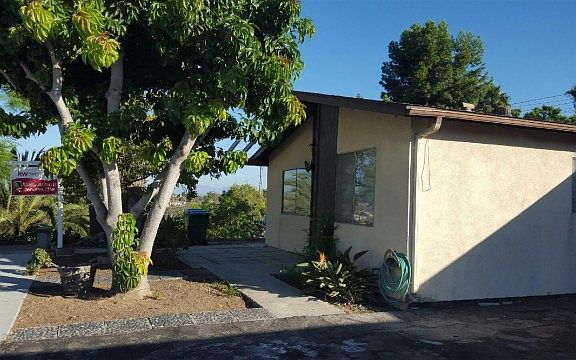 2nd image of 3090 Buena Hills Dr