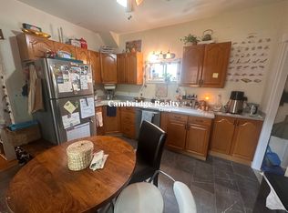 19 Berkeley St #1, Somerville, MA 02143